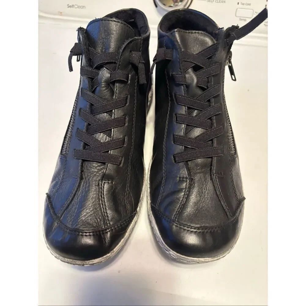 Remonte Soft Leather Sneakers
